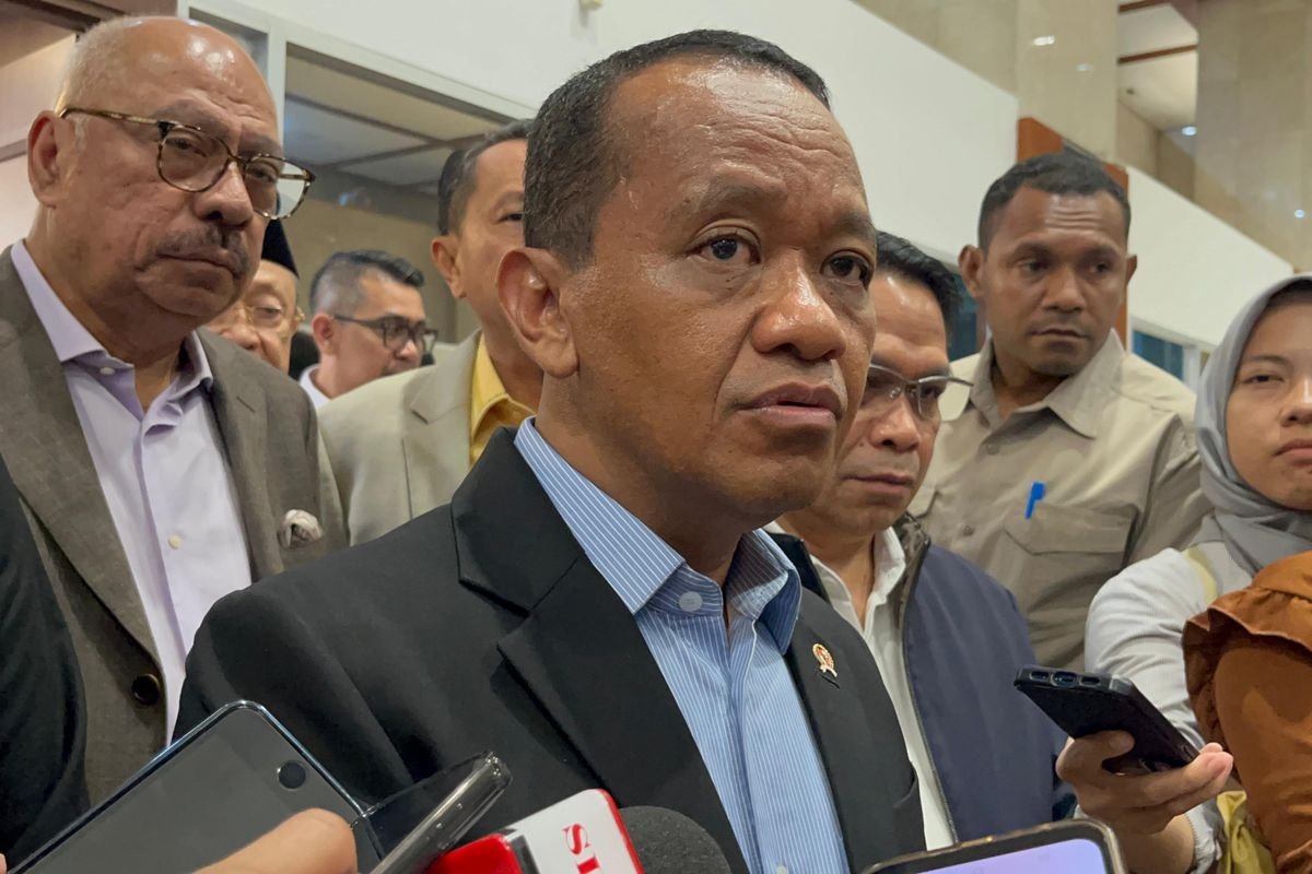 Bahlil Siapkan Aturan Baru, Pemerintah Perkuat Penyaluran BBM Subsidi Tepat Sasaran