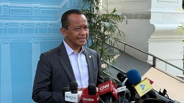 Antrean BBM di Makassar Disorot, Bahlil Pastikan Stok Nasional Tetap Aman