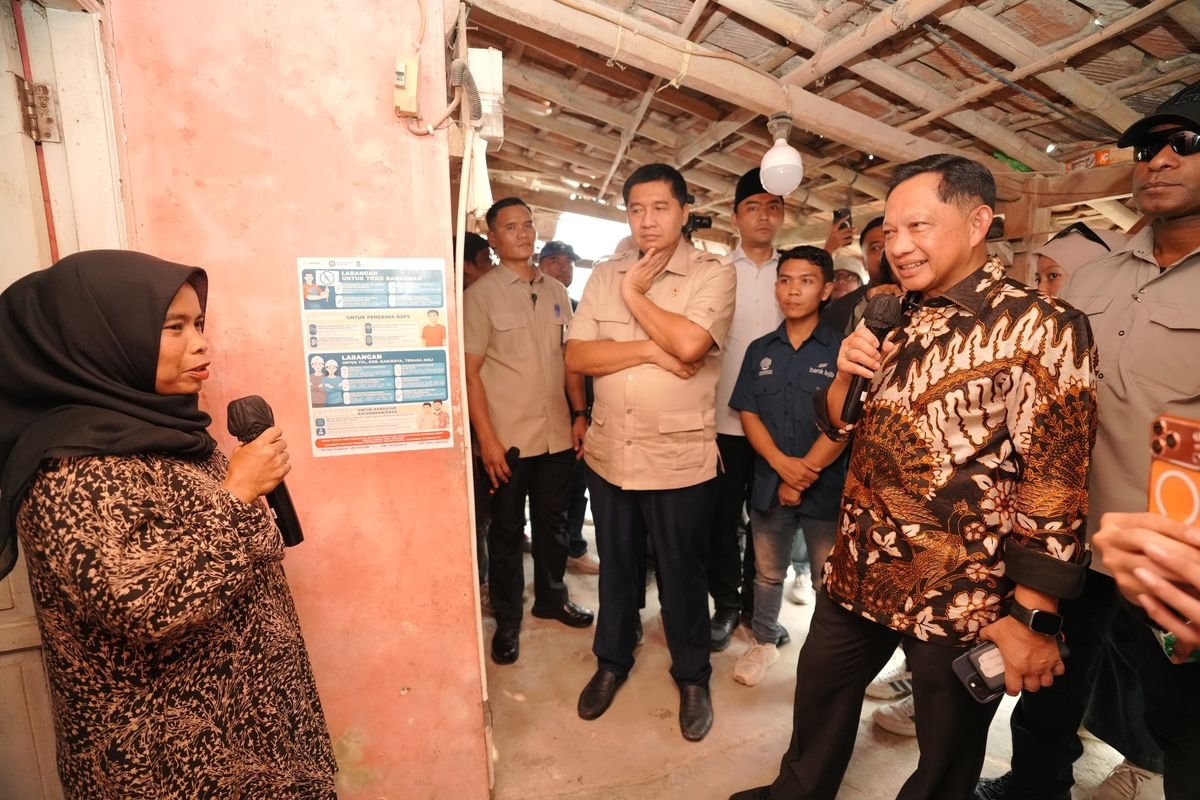 Prabowo Dorong Pengembangan Genteng Ringan untuk Rumah di Daerah Rawan Gempa